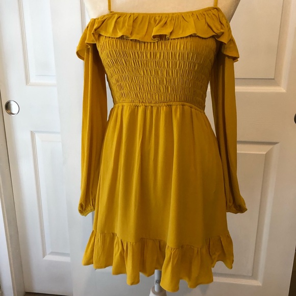 Dresses & Skirts - Sale! Sale! Last Chance! Super Cute Mini